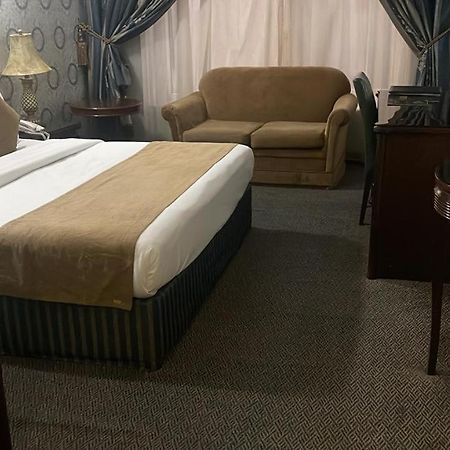 Sun & Sands Hotel Llc ดูไบ ภายนอก รูปภาพ