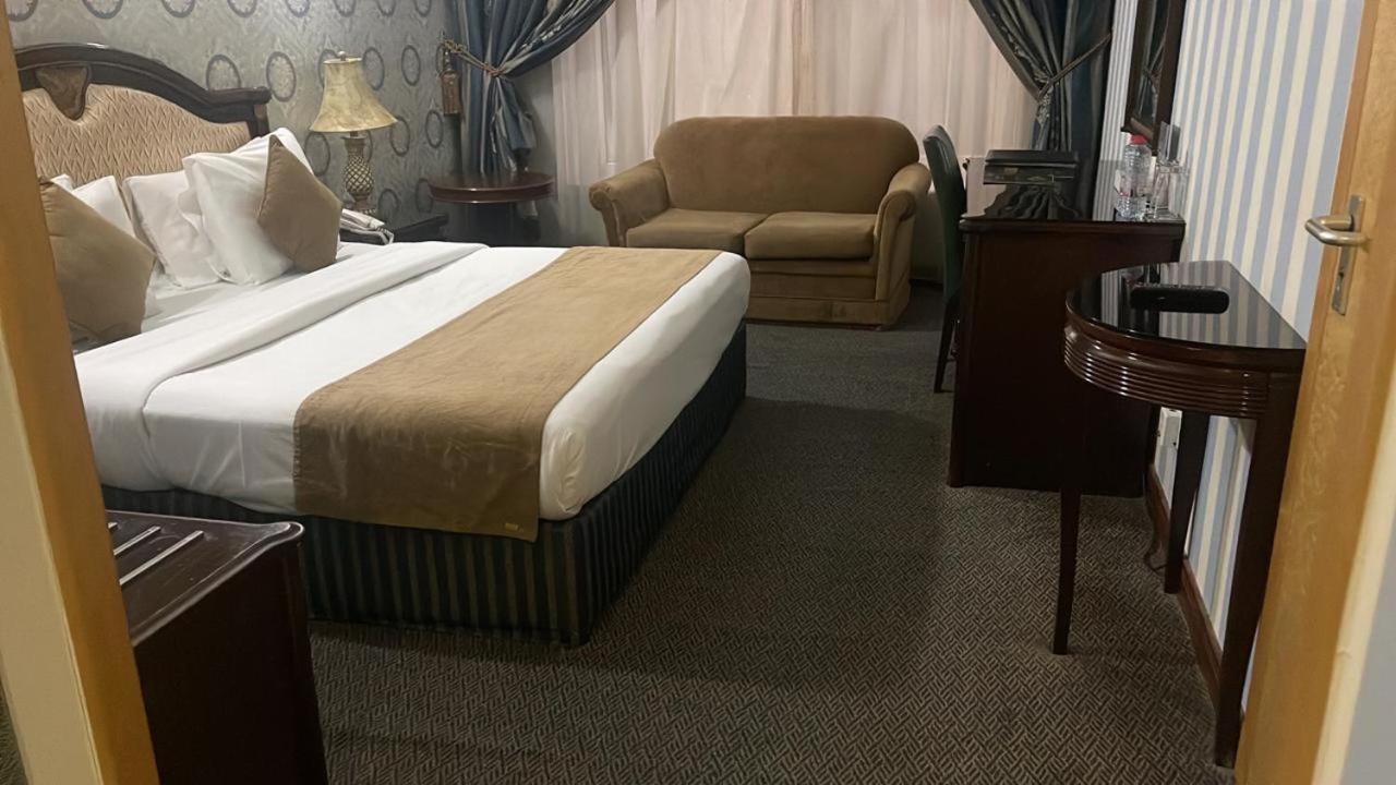 Sun & Sands Hotel Llc ดูไบ ภายนอก รูปภาพ